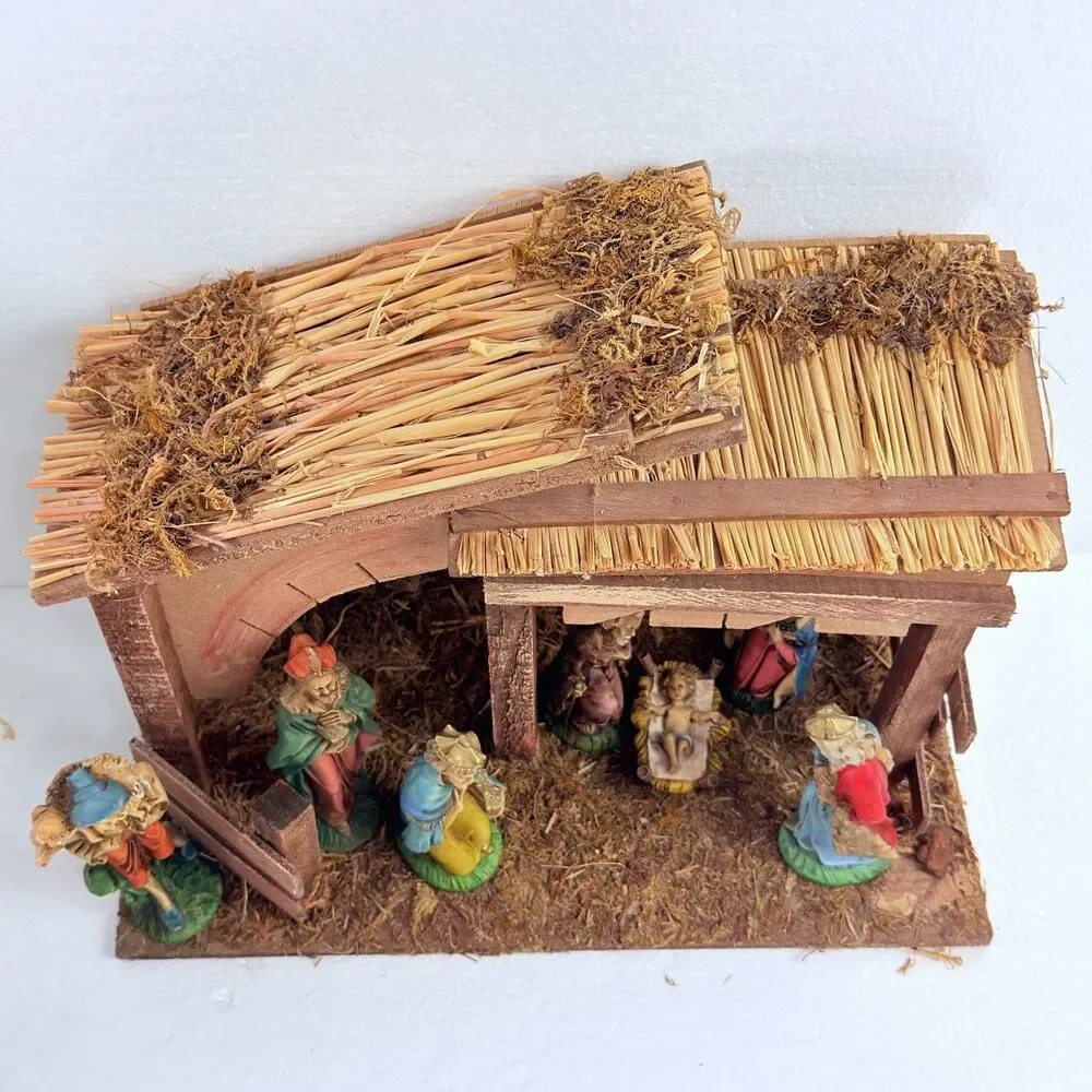 Vintage SEARS Nativity Set 7 Hand Painted Figures & Wood Stable Christmas Decor